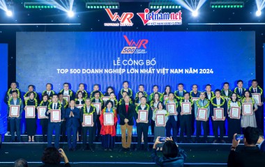 CÔNG TY CỔ PHẦN TÔN THÉP VIỆT PHÁP VINH DỰ NHẬN GIẢI THƯỞNG TOP 500 DOANH NGHIỆP LỚN NHẤT VIỆT NAM (VNR500)